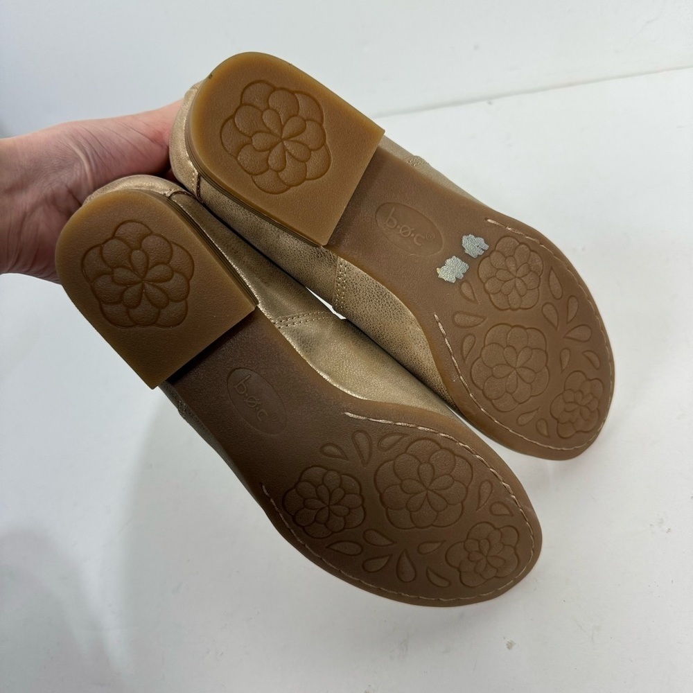 B.O.C Gold Slip On Flats Closed Toe Casual Dressy Shoes - Picture 6 of 6